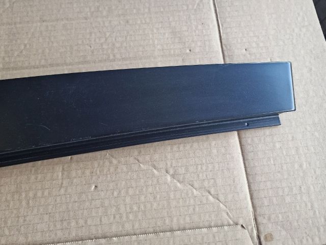 bontott VW GOLF V Jobb hátsó Ajtókeret Burkolat