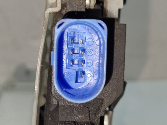 bontott VW GOLF V Jobb hátsó Ajtózár