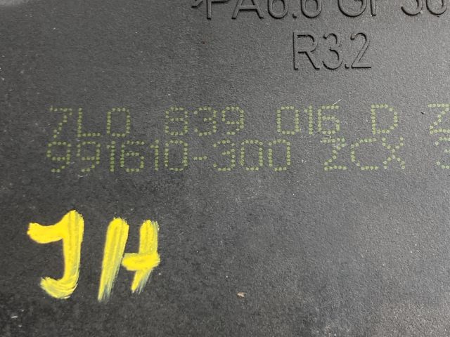 bontott VW GOLF V Jobb hátsó Ajtózár