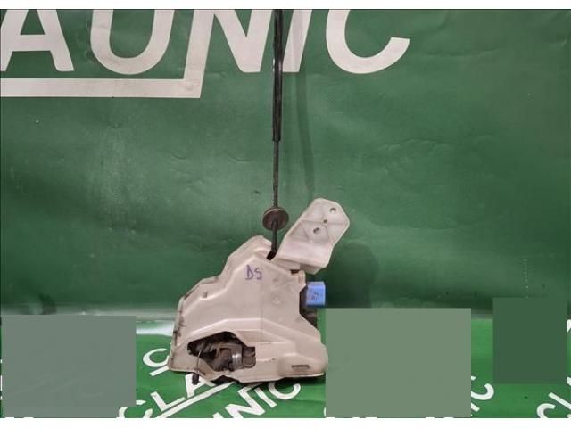 bontott VW GOLF V Jobb hátsó Ajtózár