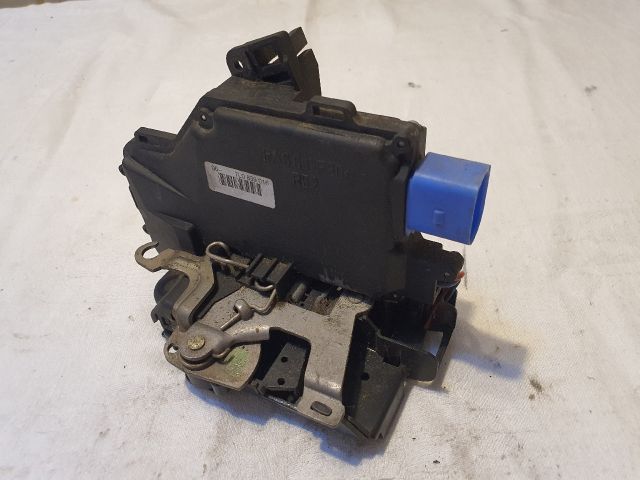 bontott VW GOLF V Jobb hátsó Ajtózár