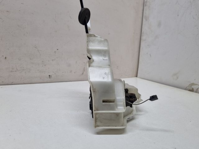 bontott VW GOLF V Jobb hátsó Ajtózár