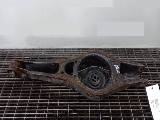 bontott VW GOLF V Jobb hátsó Alsó Lengőkar