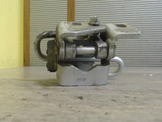 bontott VW GOLF V Jobb hátsó Alsó Zsanér