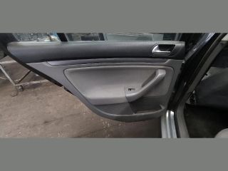 bontott VW GOLF V Jobb hátsó Biztonsági Öv Csat