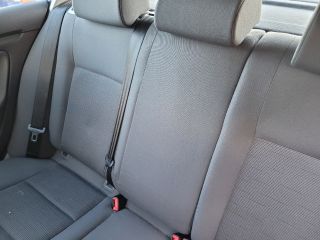 bontott VW GOLF V Jobb hátsó Csomagtér Burkolat (Műanyag)