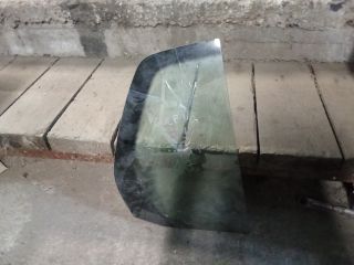 bontott VW GOLF V Jobb hátsó Fixüveg (Ajtóban)