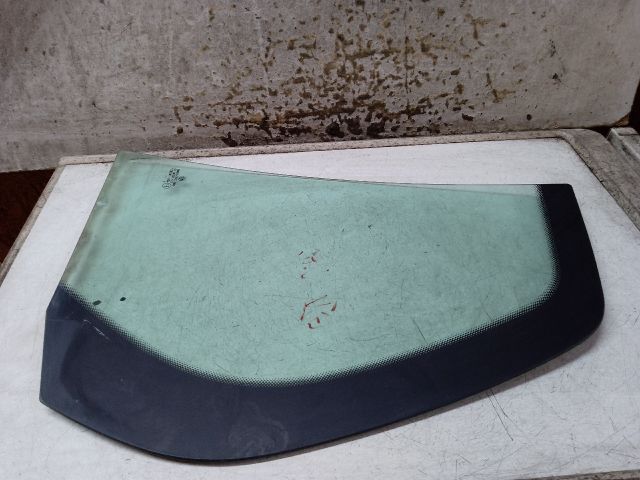 bontott VW GOLF V Jobb hátsó Fixüveg (Ajtóban)