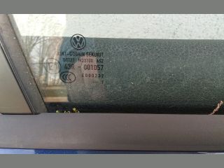 bontott VW GOLF V Jobb hátsó Fixüveg (Ajtóban)