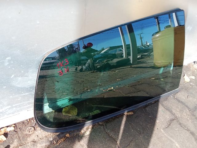 bontott VW GOLF V Jobb hátsó Fixüveg (Ajtóban)