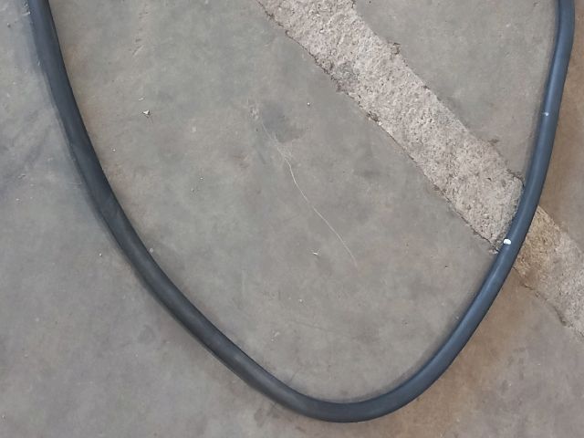 bontott VW GOLF V Jobb hátsó Gumikéder