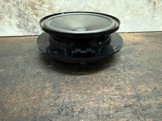 bontott VW GOLF V Jobb hátsó Hangszóró