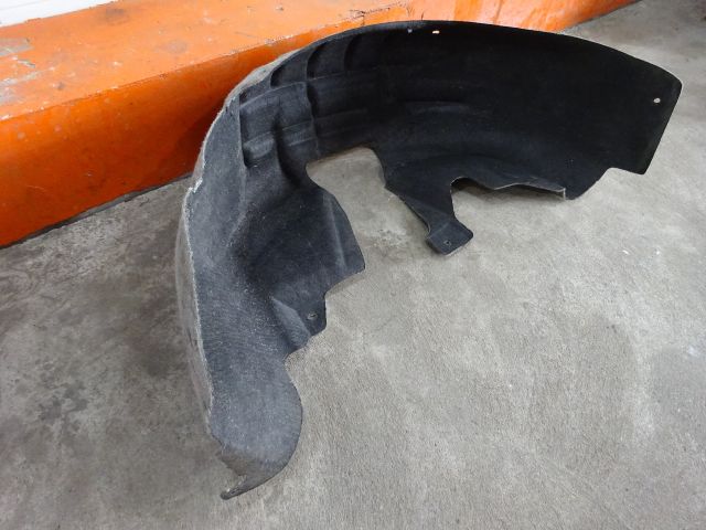 bontott VW GOLF V Jobb hátsó Hátsó Dobbetét (Kerékjárati, Műanyag)