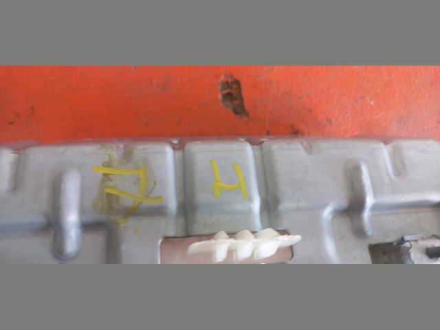 bontott VW GOLF V Jobb hátsó Kapaszkodó (Felső)