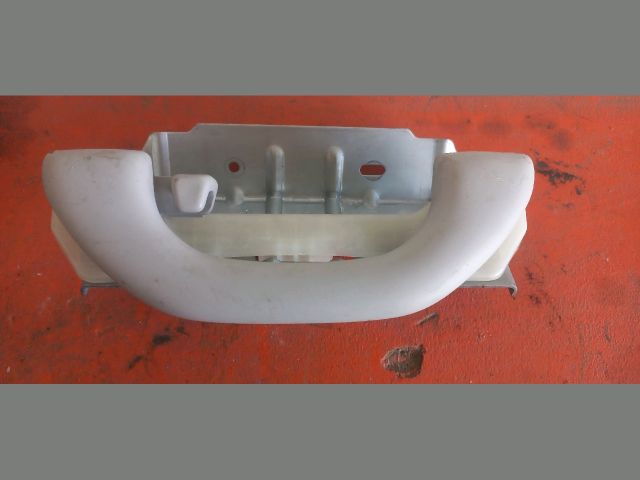 bontott VW GOLF V Jobb hátsó Kapaszkodó (Felső)