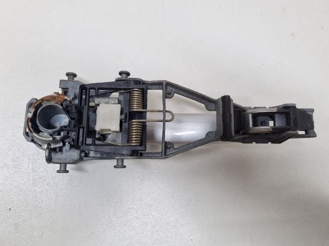 bontott VW GOLF V Jobb hátsó Külső Kilincs