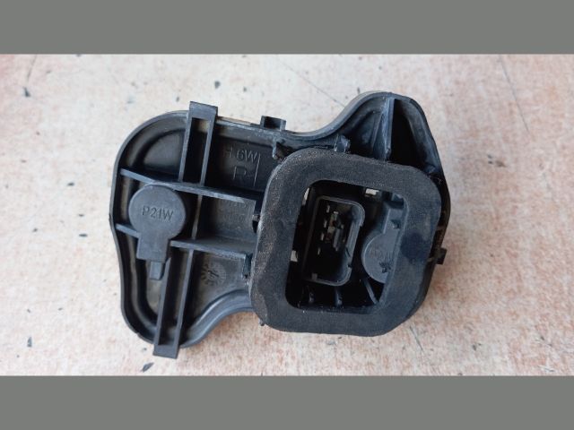 bontott VW GOLF V Jobb Hátsó Lámpa Foglalat