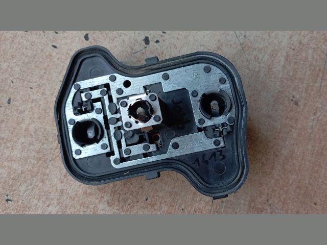 bontott VW GOLF V Jobb Hátsó Lámpa Foglalat