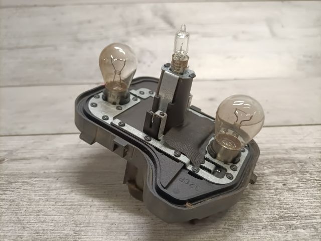 bontott VW GOLF V Jobb Hátsó Lámpa Foglalat