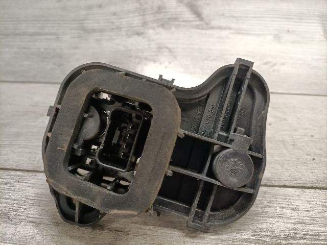 bontott VW GOLF V Jobb Hátsó Lámpa Foglalat