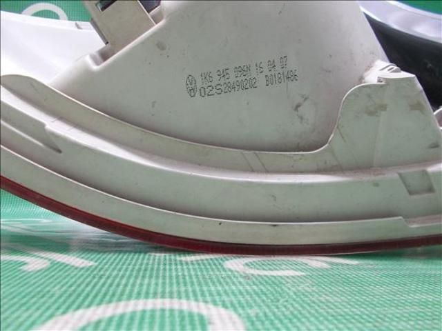 bontott VW GOLF V Jobb Hátsó Lámpa