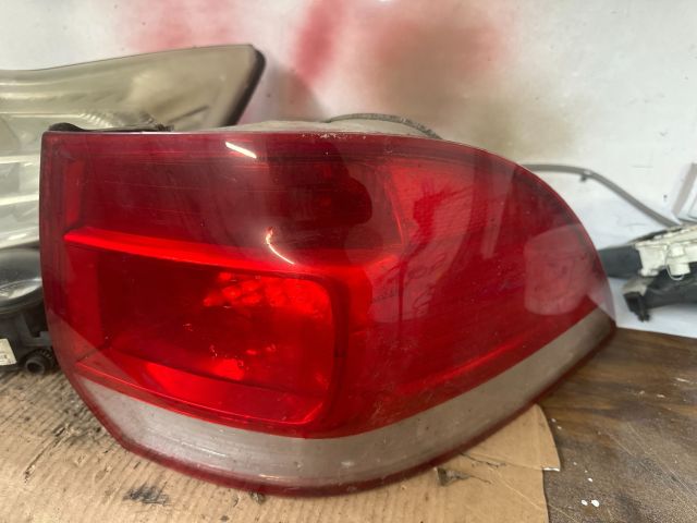 bontott VW GOLF V Jobb Hátsó Lámpa