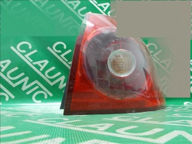 bontott VW GOLF V Jobb Hátsó Lámpa