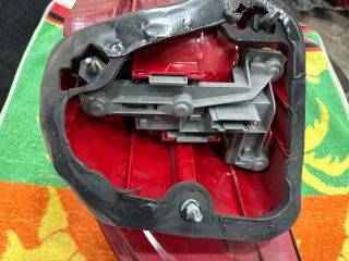 bontott VW GOLF V Jobb Hátsó Lámpa