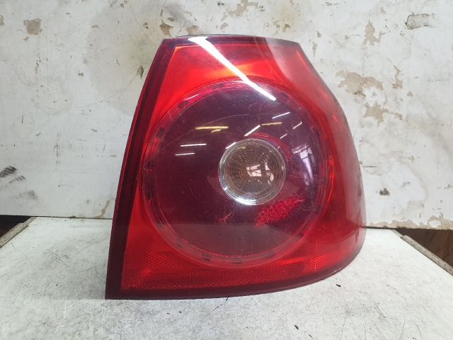 bontott VW GOLF V Jobb Hátsó Lámpa
