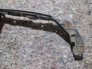 bontott VW GOLF V Jobb hátsó Lökhárító Tartó (Műanyag)