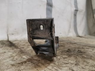 bontott VW GOLF V Jobb hátsó Lökhárító Tartó (Műanyag)