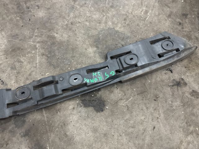 bontott VW GOLF V Jobb hátsó Oldal Lökhárító Tartó (Műanyag)