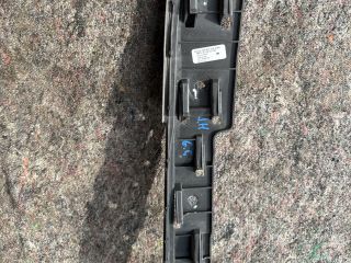 bontott VW GOLF V Jobb hátsó Oldal Lökhárító Tartó (Műanyag)