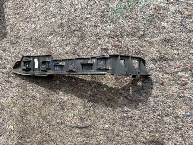 bontott VW GOLF V Jobb hátsó Oldal Lökhárító Tartó (Műanyag)