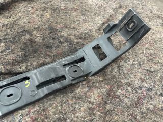 bontott VW GOLF V Jobb hátsó Oldal Lökhárító Tartó (Műanyag)