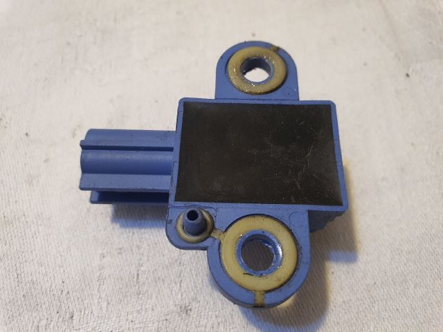 bontott VW GOLF V Jobb hátsó Oldal Ütközés Érzékelő