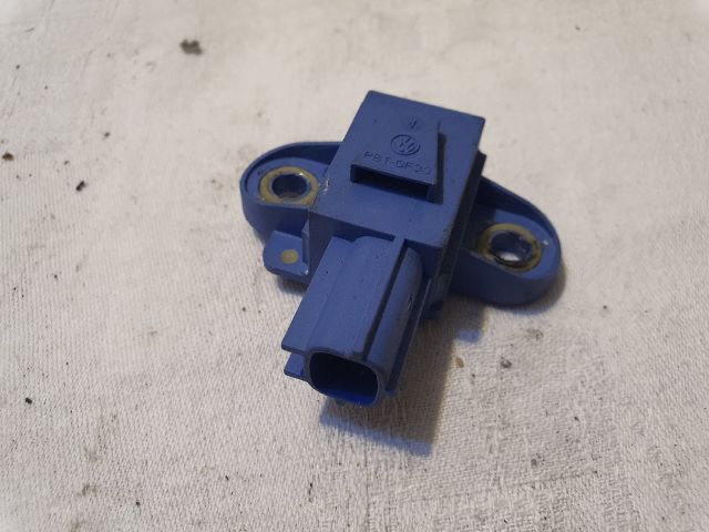 bontott VW GOLF V Jobb hátsó Oldal Ütközés Érzékelő