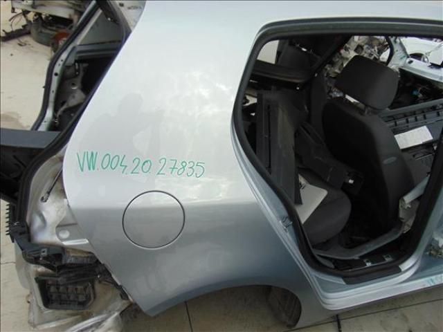 bontott VW GOLF V Jobb hátsó Sárvédő