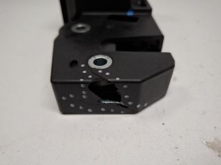 bontott VW GOLF V Jobb hátsó Ülés Rögzítő