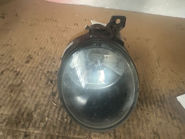 bontott VW GOLF V Jobb Ködfényszóró