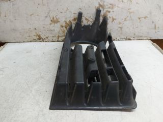 bontott VW GOLF V Jobb Ködlámpa Rács