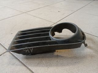 bontott VW GOLF V Jobb Ködlámpa Rács