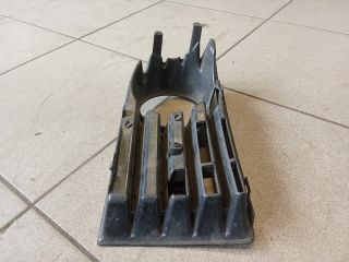 bontott VW GOLF V Jobb Ködlámpa Rács