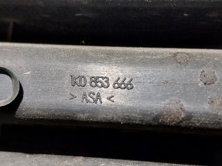 bontott VW GOLF V Jobb Ködlámpa Rács