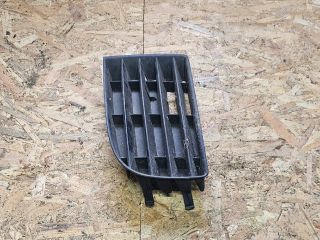 bontott VW GOLF V Jobb Ködlámpa Rács