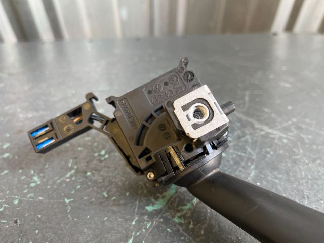 bontott VW GOLF V Jobb Kormánykapcsoló Ablaktörlő