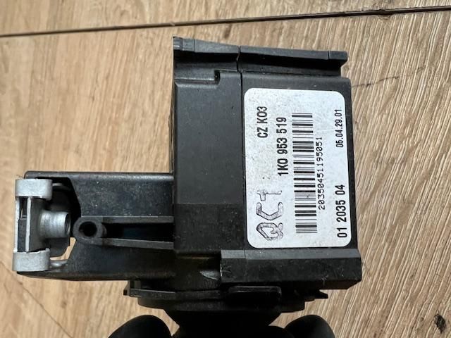 bontott VW GOLF V Jobb Kormánykapcsoló Ablaktörlő