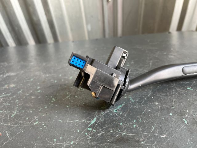 bontott VW GOLF V Jobb Kormánykapcsoló Ablaktörlő