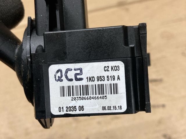 bontott VW GOLF V Jobb Kormánykapcsoló Ablaktörlő