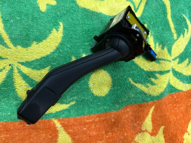 bontott VW GOLF V Jobb Kormánykapcsoló Ablaktörlő